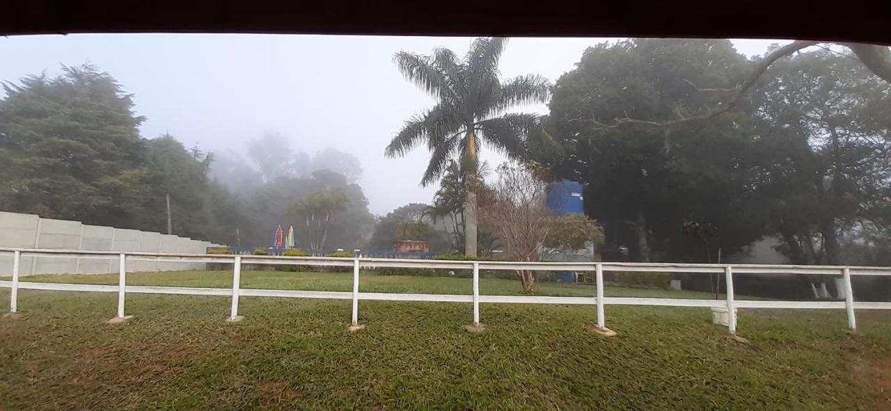 Chale Chacara Cantinho Do Mozao Holiday home *